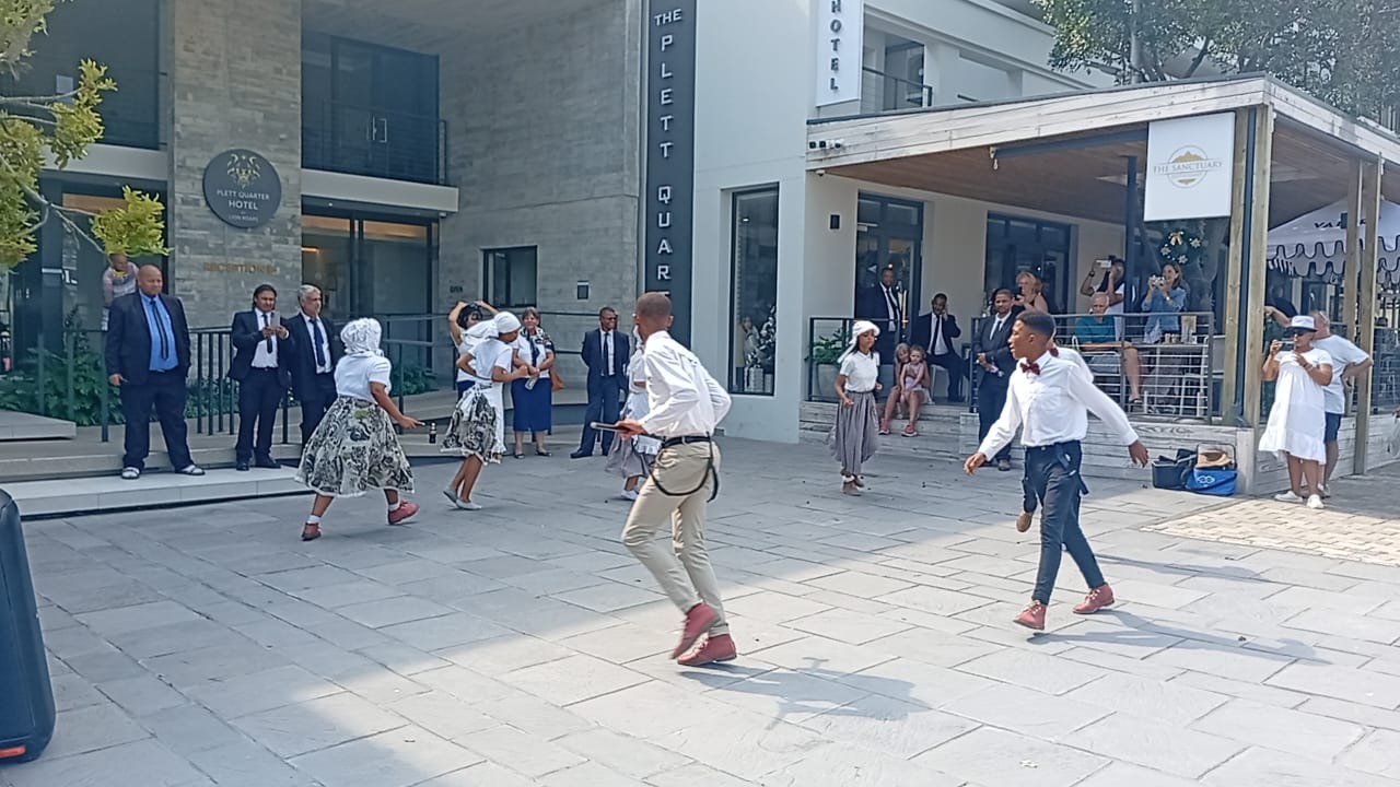 Riel Dance Performance
